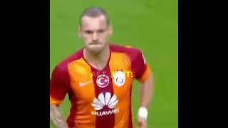 Bir sağdan bir soldan😉 keşfet galatasary edit football [upl. by Bjork]