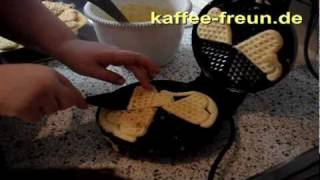 Waffeln backen Video [upl. by Ferde]