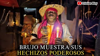 Brujo Hace Hechizo Poderoso a Cliente en Cámara [upl. by Cirtap844]