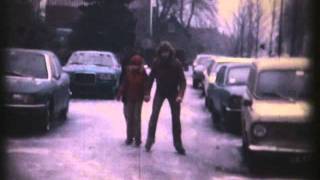 Schaatsen op straat en winterpret familie Manshande 1979 [upl. by Nottage]