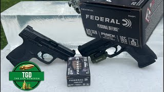 40 SampW 165gr Federal Premium Punch  Clear Ballistics Gel Test  SampW MampP Subcompact and Fullsize [upl. by Jordison]