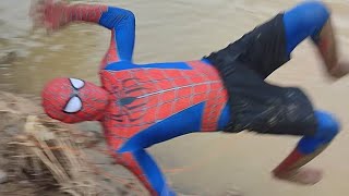 amazing river spiderattraction of catching fish in the river fishing primitive spidermancosplay [upl. by Lledrac44]