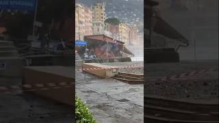 Spazzato via dall’intensa mareggiata di libeccio lo storico ristorante “Golfo Paradiso” Camogli‼️ [upl. by Groh]