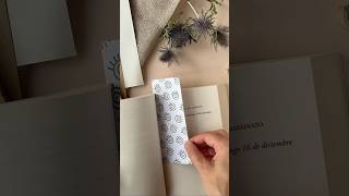 DIY punto de libro 📖 DIY handprinted bookmark diy bookmark libros manualidades [upl. by Metah]