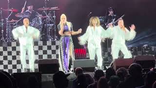 Gwen Stefani  BathwaterNo Doubt song Live Cali Vibes Fest Long Beach CA170224 [upl. by Ruthann]