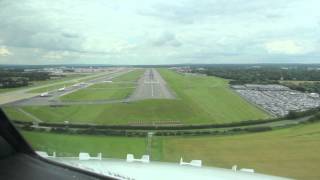 Approach to London Gatwick in the cockpit of Boeing 737 [upl. by Ecirb503]