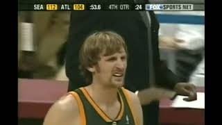 Brent Barry  Sonics at Hawks  2004 SEVEN 3s [upl. by Erapsag]