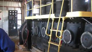 HOW TO START A 13084 CID 30 TON DIESEL ENGINE [upl. by Damalas393]