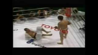 Combate de KO 8 entre Kazushi Sakuraba vs Royce Gracie [upl. by Weiss]