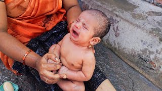 Indian traditional baby bath for one month babyHimalaya baby soapmama Earth baby careamma logili [upl. by Beller]