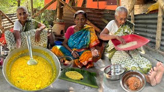 গ্রাম্য পদ্ধতিতে কাঁচা আম দিয়ে খুদের চালের খিচুড়ি।khuder Khichuri Perfect Recipe।Khichuri Recipe। [upl. by Cece827]