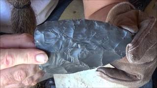 flintknapping a spearhead part 1 breaking rock [upl. by Butch]