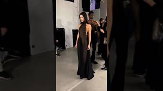 La robe transparente de Bella Hadid  SO PROVOCATIVE [upl. by Wilcox]