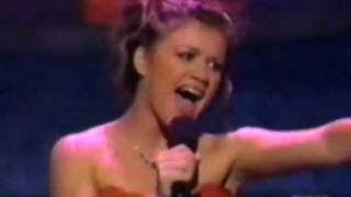 Kelly Clarkson  Walk On By American Idol Livewmv [upl. by Akemehs735]