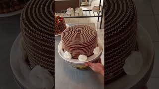 TUTORIAL PARA DECORAR UN PASTEL FACIL DE CHOCOLATE [upl. by Thayer]