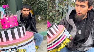 Millionaire blessed homeless with 50000 since his mom passed away and his story made me cry [upl. by Solitta]