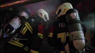 Atemschutz Feuerwehr Hitzkirch Plus auf der mobilen Brandsimulationsanlage [upl. by Earissed]