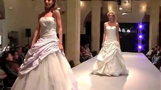 Abiti da Sposa Guia Fashion  Sfilata Bologna Si Sposa [upl. by Islaen998]