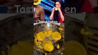 Shraddha kapoor’s favourite vada pav recipe foodvlog celebrityfood vadapav mumbaistreetfood [upl. by Anikes]