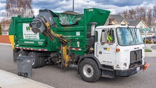 Autocar ACX  McNeilus AutoReach Garbage Truck [upl. by Utas]