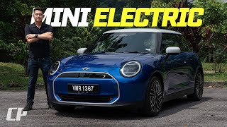 J01 MINI Cooper SE Review in Malaysia  EV Range 402km  GWM 組裝 中國進口的 MINI [upl. by Iniffit]