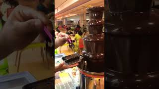 CHOCOLATE 🍫 LAVA FOUNTAIN  PROZONE MALL  STREET FOOD SERIES  food streetfoodblog yummyeats [upl. by Haff]