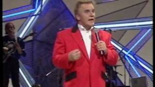 Freddie Starr  his quotVincentquot routine  93 stereo [upl. by Gonta669]