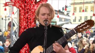 Ane Brun  Du gråter så stora tåra Live  Musikhjälpen 2015 [upl. by Rhetta]