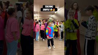 TEACHING SHUFFLE 😎🔥 AMAZING DANCE 😱 [upl. by Oletha]