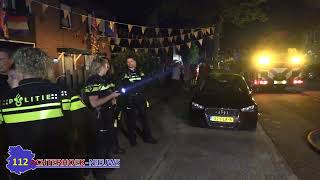 Zolderbrand in woning in Aalten hoogwerker komt met moeite op locatie [upl. by Arrais]