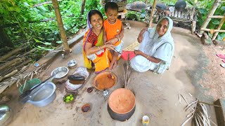 নাক কানে ধোয়া বের করা ঠাকুমার সেরা রেসিপি  Grandmother famous boil rice amp vorta recipes  villfood [upl. by Annekam]