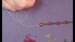 Smyckesdesign med glaspärlor Blomkedja DaisyChain med seedbeads [upl. by Kcir]