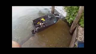 DIY bateau rc fait maison tres stable et fiable fait a partir de truc de recup  option FPV [upl. by Joane982]