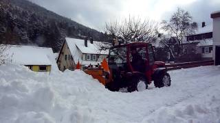 Carraro TTR 9400 Winterdienst Schneepflug 20100307101310m2ts [upl. by Downey705]