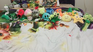 PVZ PLUSH UNBOXING [upl. by Hniv]