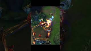 THRESH Q HIT BOX DIFF leagueoflegends lolclips lol [upl. by Ellac]