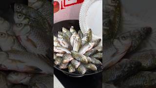 Buy a small crucian carp for one yuan a pound and cook it like me [upl. by Aihsakal]