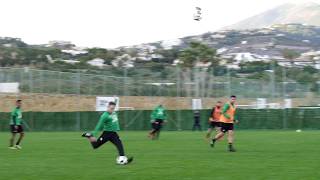 Heerlijke goal Jens Toornstra op woensdagtraining [upl. by Turrell]