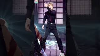 재현 Kiss 직캠 교차편집 JAEHYUN fancam mix NCT DOJAEJUNG Kiss [upl. by Llerdna]