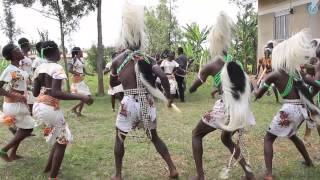 Elgon Ngoma Troupe  Kadodi Imbalu Dance  The Singing Wells project [upl. by Eiuol]