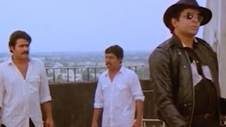 ദാസാ ഏതാടാ ഈ അലവലാതി I AM പവനായി  Mohanlal amp Sreenivasan Comedy Scene  Nadodikkattu  Captain Raju [upl. by Ubana]