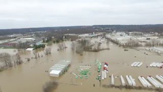 Video of the Meramec River flooding on Gravois Road near Fenton Missouri [upl. by Nahtahoj131]