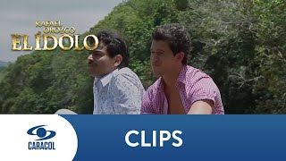 Rafa y Reginaldo sacan sus trapitos al sol  Caracol TV [upl. by Cordova]