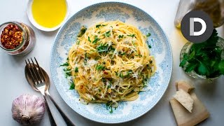 Spaghetti Aglio E Olio 5 Ingredient Pasta Recipe [upl. by Jeralee640]