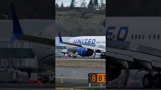 United Airlines 737 MAX 10 Landing At KBFI 💙 aviation airplane boeing takeoff aviationlovers [upl. by Reppep504]