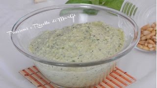 Come fare il pesto di zucchine [upl. by Aynik]