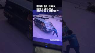 Kurir yg Sigap Vs Mobil yg Bandel [upl. by Nabalas728]