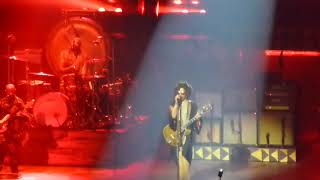 Lenny Kravitz live Bologna 12052019  I belong to you [upl. by Einahpehs868]