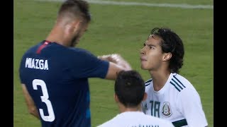 Lo que piensa Tuca Ferretti del altercado entre Diego Lainez y Matt Miazga [upl. by Kalila]