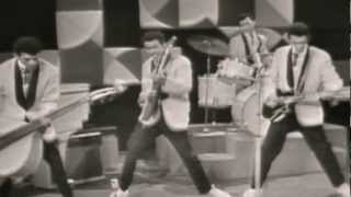 Tielman Brothers  Rollin Rock best rock n roll  Indo Rock Live TV show 1960 [upl. by Najram89]